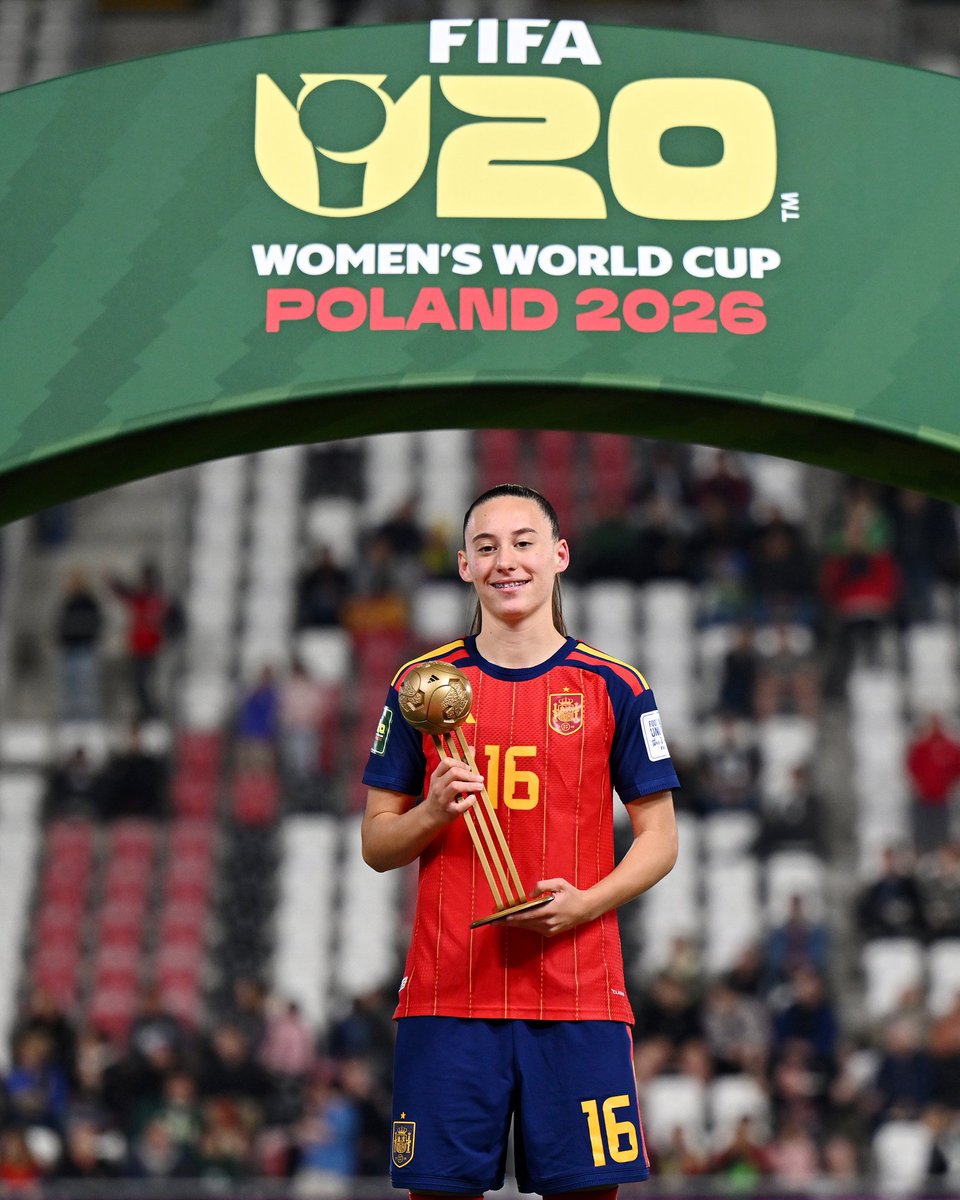 JWsports1's tweet photo. Rosalía Domínguez bags the Golden Ball to complete Spain's clean sweep of the Golden Awards in Poland.

Domínguez, Comendador, López. 

#U20WWC | #Poland2026 https://t.co/J8jDpNHICu