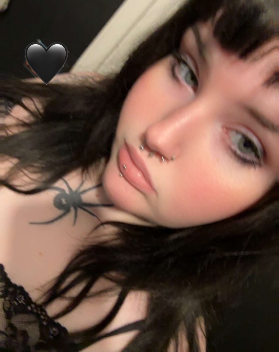 PhatMaFindom's tweet photo. losers send fat pretty girls money https://t.co/8olwaLah1s