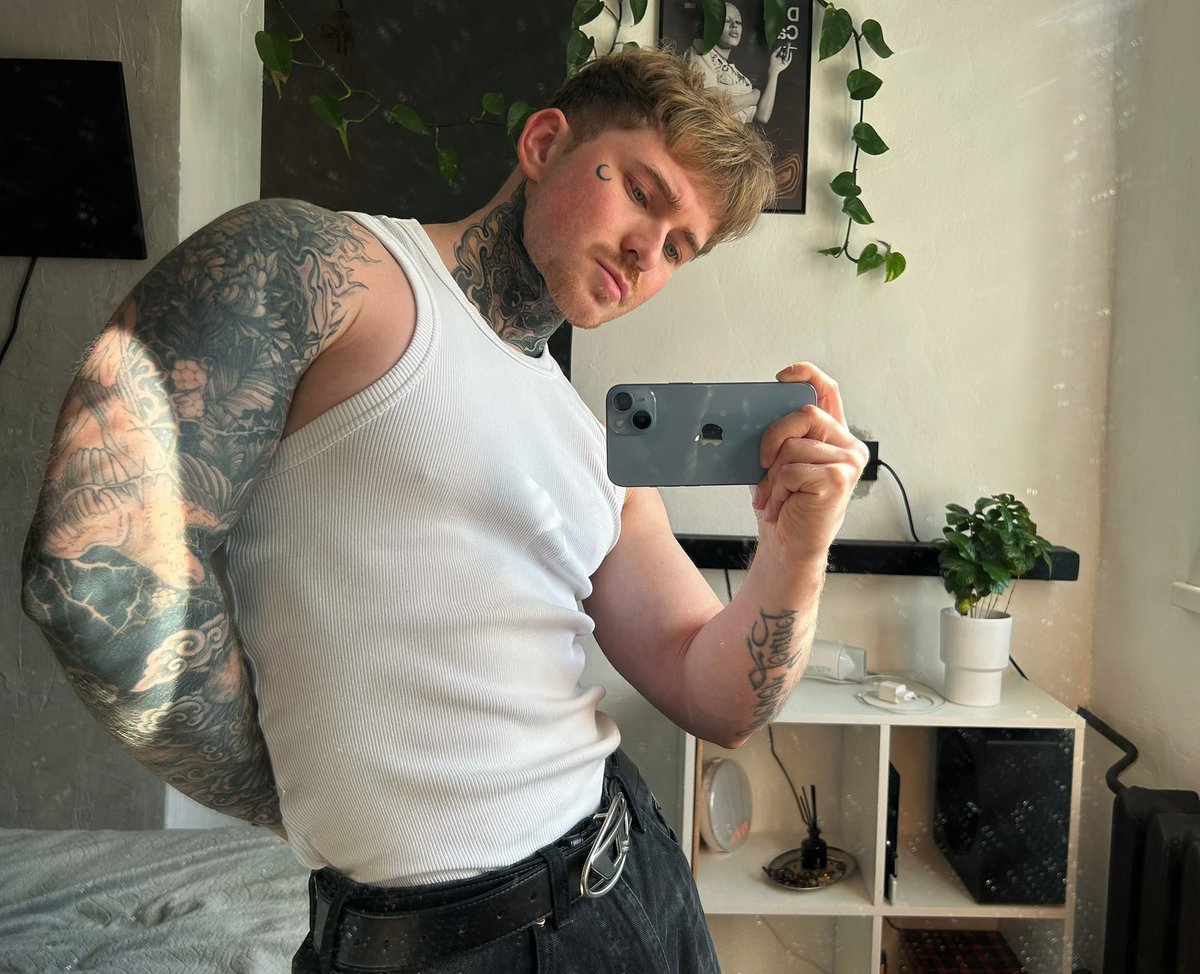 MaxBite3's tweet photo. 👋🏻 https://t.co/PUKWKRbsQq