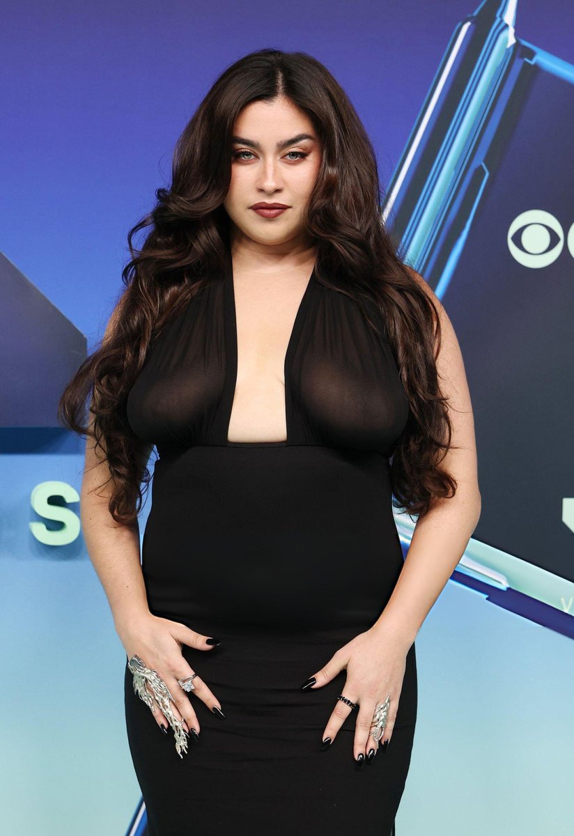 popbackupp's tweet photo. lauren jauregui at the 2026 mtv vmas https://t.co/EdUAsgksee