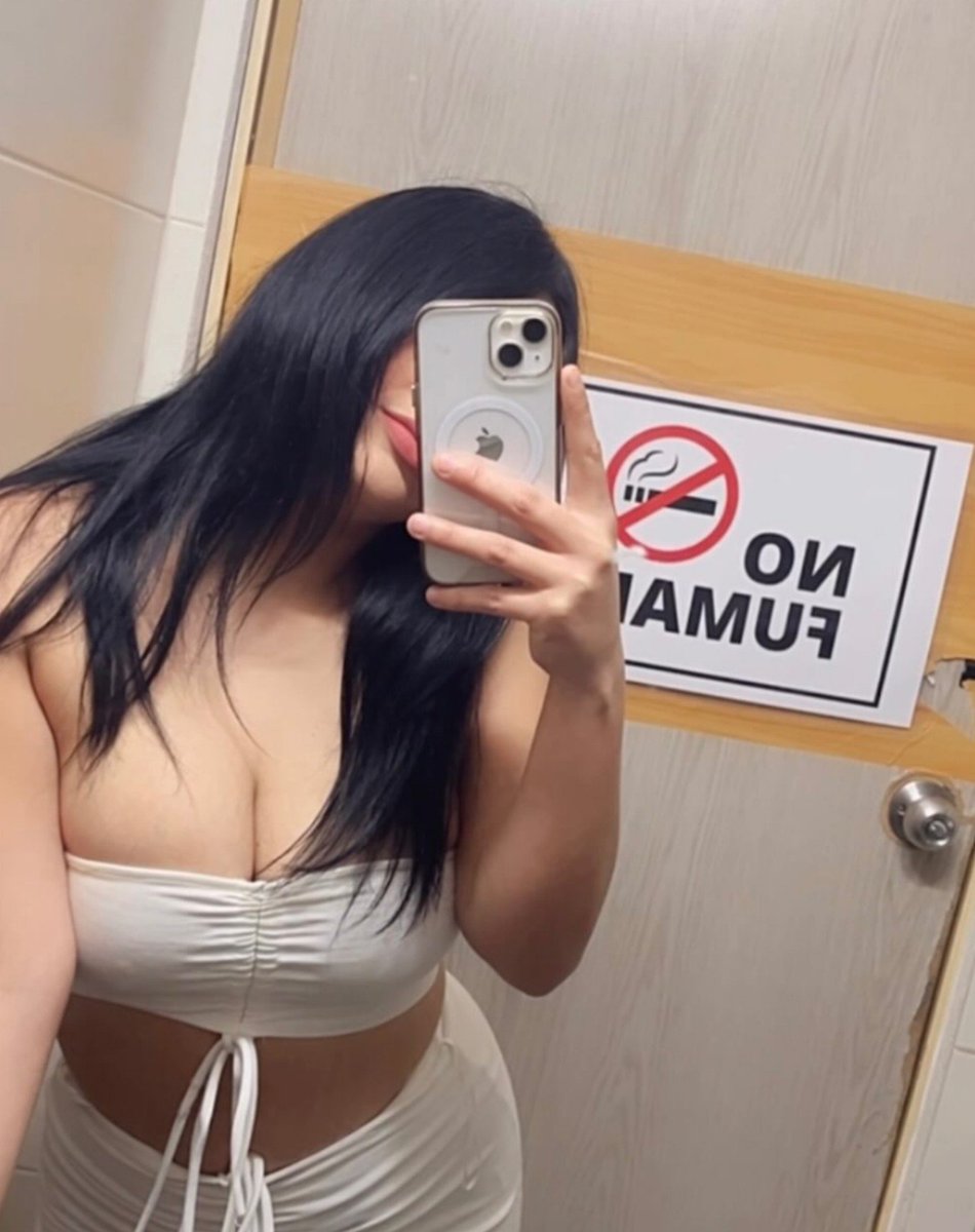 julissaroo7's tweet photo. Algún suggar o single solvente para este día, # cuu ando solita quien para pasarla bien con este rico clima alguna propuesta dm https://t.co/3yvzYrcwDt