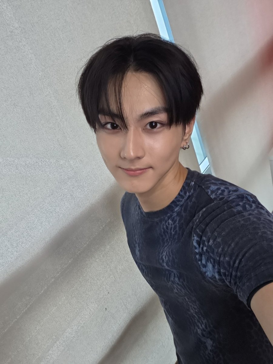 enhystwt's tweet photo. ㅤ  ᅠㅤ  ᅠ
ㅤ  ᅠ
ㅤㅤ          ᅠ  . 𖥔  ݁ 🦇  eyǝs o𝖕e𝕟ed  𝕚n 
ㅤ   ㅤ              𝖉a𝕣𝑘nǝss  ཿ  ✺  ou𝕣  𝖋𝕚𝑙es 
ㅤ ㅤ                𝒍o͞o𝚔  𓇺  𝑛anna up𝔡a𝖙e !
ㅤ  ᅠ
ㅤ  ᅠ https://t.co/qzhw7hg8Ht