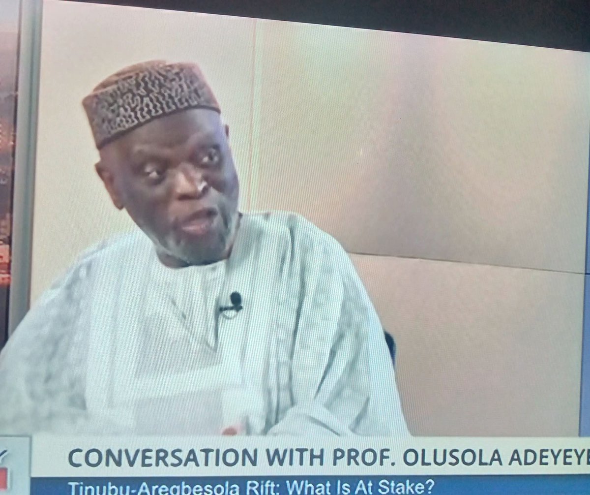 EleluAyoola's tweet photo. "Seun, let's talk about NNPC. Between 1999 and 2023, NNPC has contributed about $13 billion to the economy. 

During OBJ it was $4 billion dollars. Mind you I deliberately use dollar so that you will not say value of naira. 
NNPC in under Yar"adua contributed  $8 billion dollar.
 
NNPC contribute $1 billion under Jonathan govt. 

During Late Buhari , a friend who I love so well, may God rest his soul.  The government was even paying NNPC for doing nothing! 

Under President Tinubu in 3 years, NNPC has contributed $15 billion!!! 
Now, imagine President Tinubu has been the President in the past. 
Prof Olushola Adeyeye.

Adegboyega Michael Ademisoye
