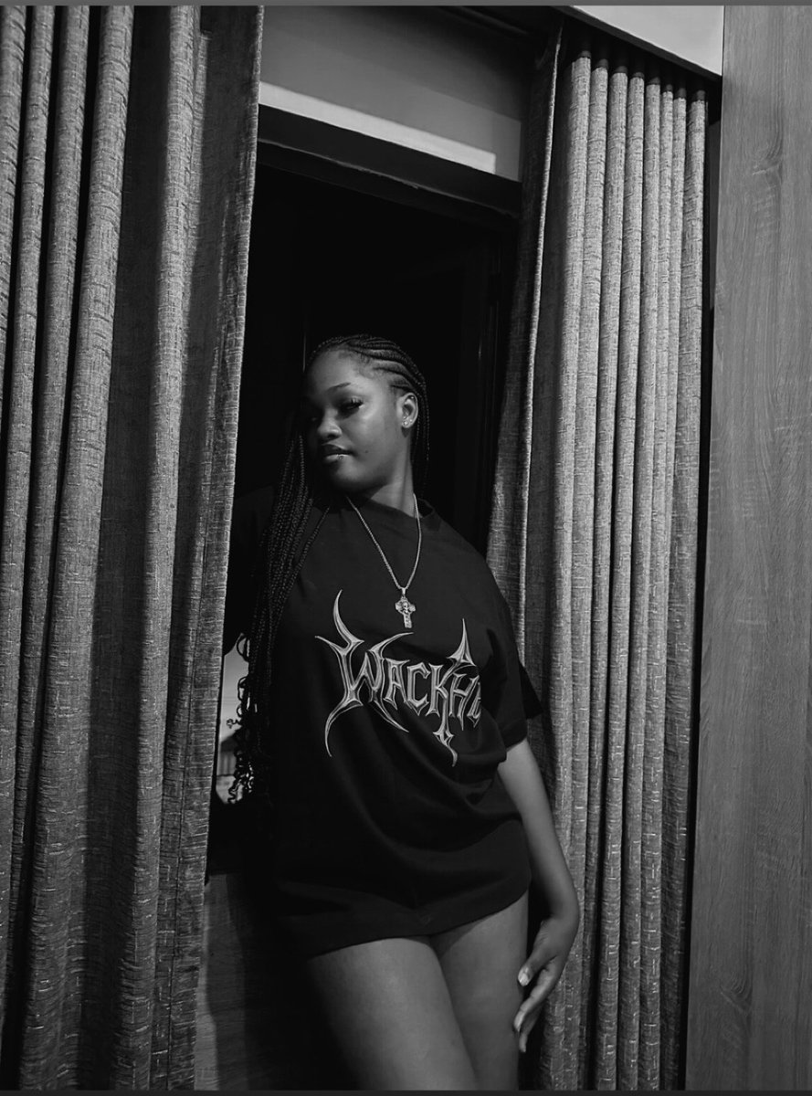 _vanessavny's tweet photo. B&amp;W https://t.co/fYBarHngmh