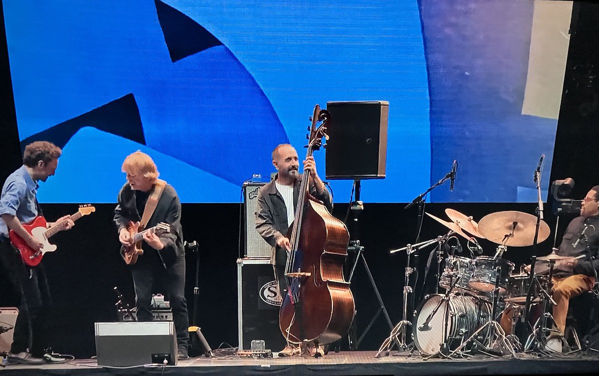 shapsio's tweet photo. 9/27 #phish #TIPH: slade85, the front90, rochester91, cal expo95, @fiddlersgreenco 00, M/leo @TheLensic 05, PBSw/page @higherground 08, trey/orchestra nashville @theryman 08, trey @nashvillesymph 17, M new haven17, trey garden city22, trey crossroads fest2(26). https://t.co/oYXQFtPbAj
