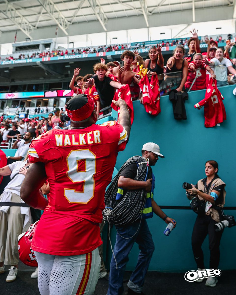 Chiefs's tweet photo. Home is wherever Chiefs Kingdom is 🏠 https://t.co/MiCux5zvTB