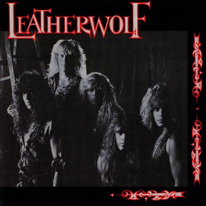 iwata_thy_name's tweet photo. #好きな曲
⚡︎Gypsies and Thieves
#LEATHERWOLF
87年2nd S.T
厚みと緩急に感嘆した聴かせるOPチューンと同様、緩急を織り交ぜ、トリプルギターとコーラスを駆使して、後半に劇的に盛り上げてくるB面トップ曲
Restless ways!
Timeless days!
の力強きコーラスからのエンディングに貫禄も感じます https://t.co/rLJ9lEugzY