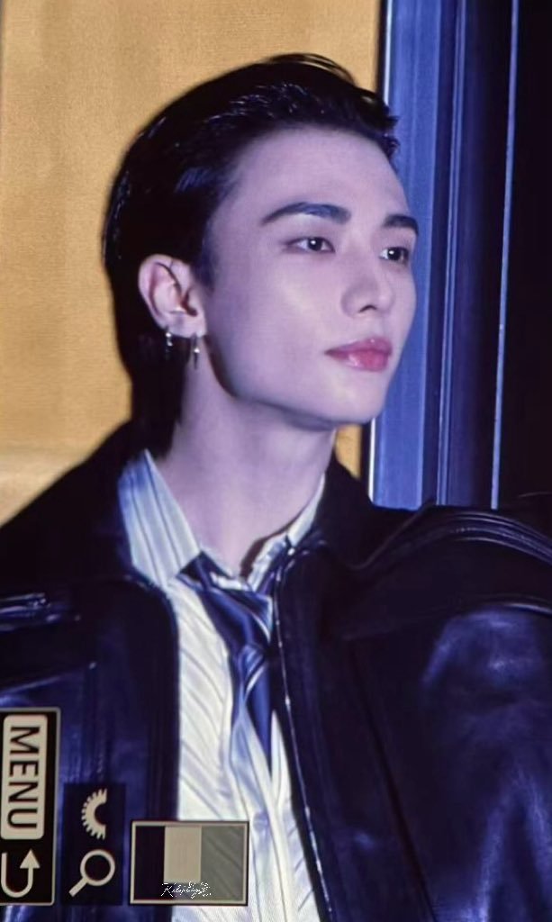 Linsy_im's tweet photo. One year ago was last hyunjin event with Versace 🤍
and he looked so perfect 🙂‍↕️ https://t.co/0Pj6tycVFq