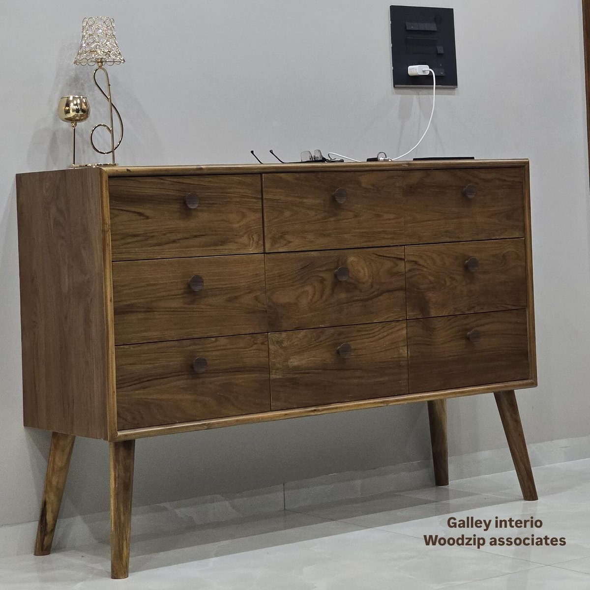 MartinKatoepc1's tweet photo. Our classic wooden rack shelf. DM us for inquiries. https://t.co/0Q3s915aak