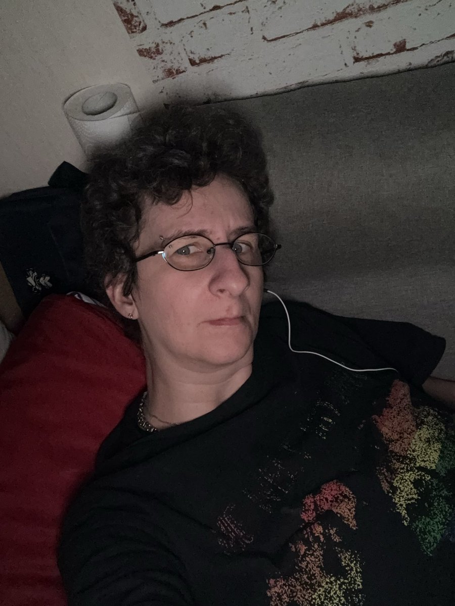 VelyndraNoir's tweet photo. Skeptischer Blick – wer hat die Mutprobe bestanden?

Ich schaue dich durch meine Brille an und sehe absolut nichts, was mich beeindrucken könnte. Wie lange willst du noch feige im Hintergrund lauern und darauf hoffen, dass ich dich bemerke? Dein stummes Gehabe bringt dich kein Stück weiter. Zeig endlich, dass du zu irgendetwas nütze bist: Schreib mir SOFORT eine DM und zahl ohne zu zögern!

#findom
#paypig
#zahlsklave
#StareDown
#PayMeDirectly