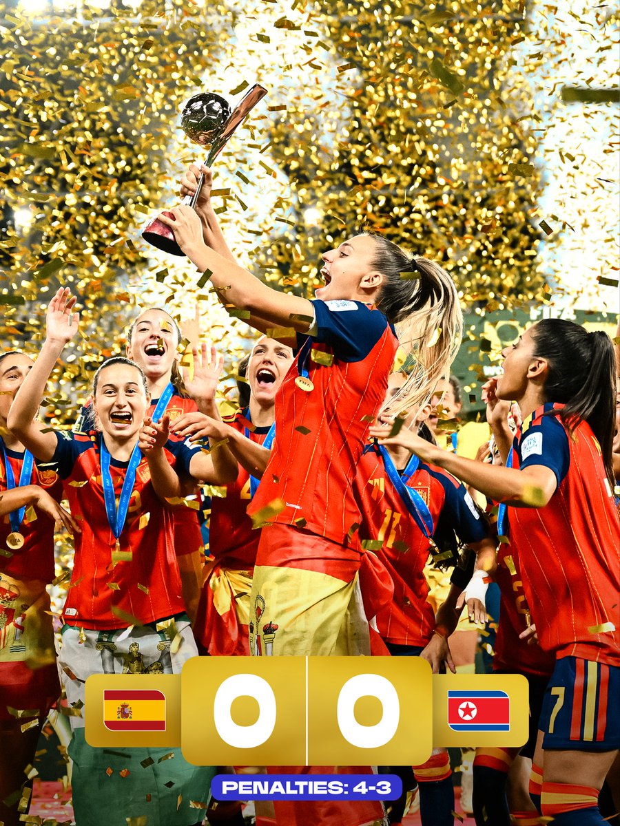 FIFAWWC's tweet photo. A special night for Spain! 🏆✨

#U20WWC https://t.co/xNyU4e0rIn