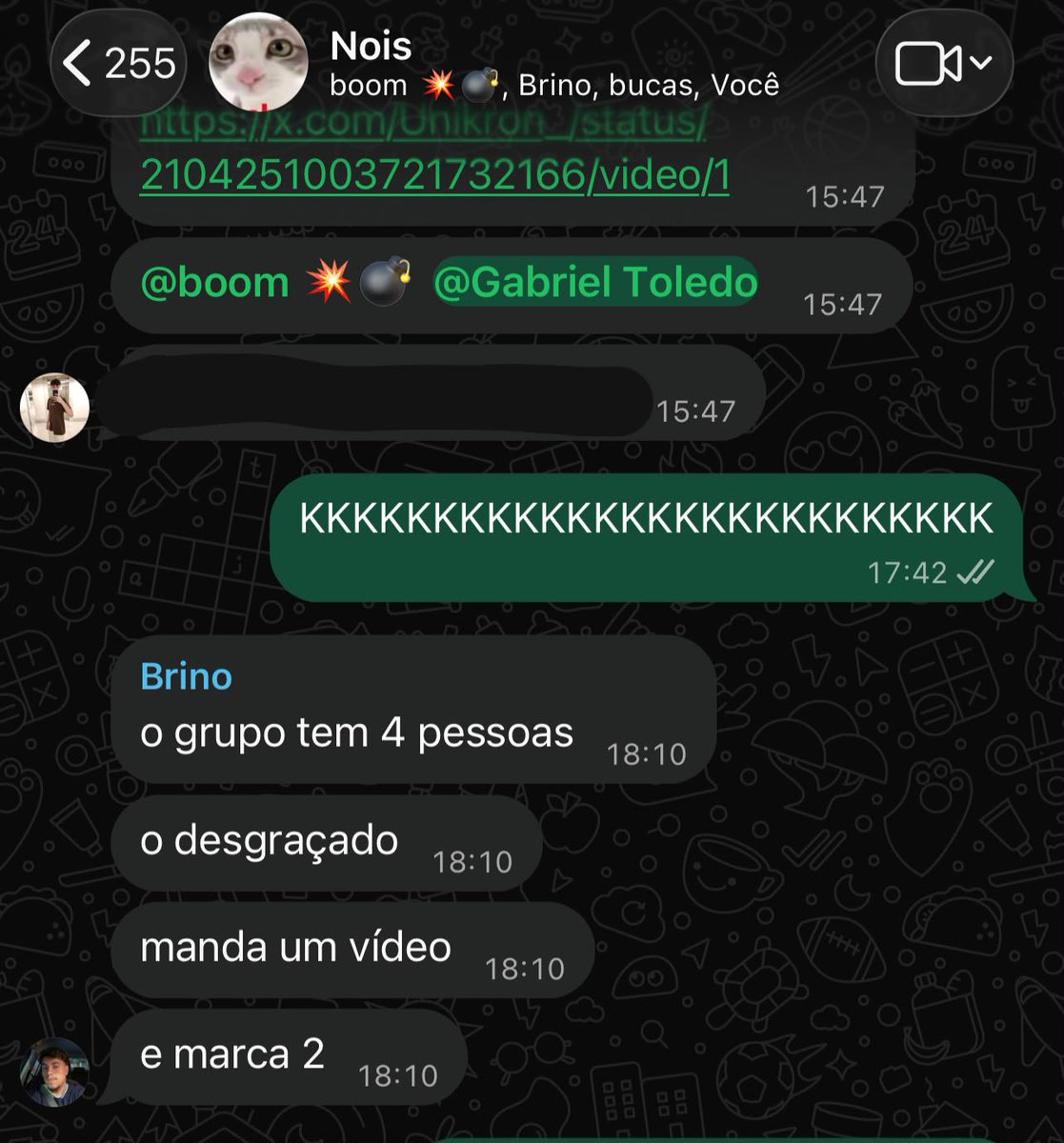 muctoledo's tweet photo. esses caras me adoecem papo reto https://t.co/Wh5zJFXTEx
