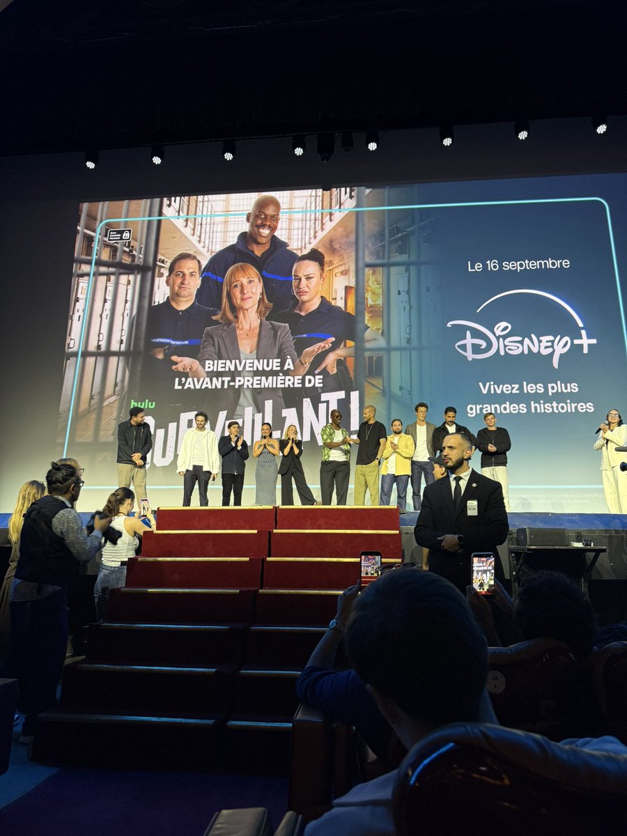 devries_bieber tweet picture