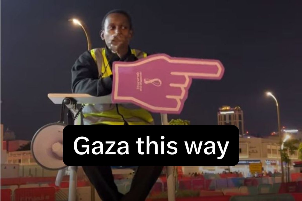 ROMARIO_MAD's tweet photo. من أراد تحرير غزة فما عليه سوى الذهاب لها، أما هنا فنحن في المملكة المغربية، اذهبوا الى لبنان و انضموا لحزب الله أو الأردن أو اذهبوا لإيران و تطوعوا في فيلق القدس، فما تفعلونه هو استمناء نضالي، فلقد رأينا ماذا فعل بكم بن غفير عندما أذلكم، و سمعنا صراخكم عندما طالبتم الخارجية المغربية بالتدخل للإفراج عنكم.
لو استمريتم بالصراخ في المغرب لمائة عام فلن يتغير شيء، فقط تزعجوننا بضجيجكم، لسبب بسيط يعلمه حتى الأغبياء: المسافة بين المغرب و غزة 4500 كلم...