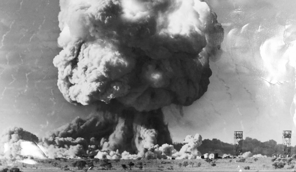 atomicarchive's tweet photo. «One Tree» British nuclear test, 15 kilotons, 31 m tower, Australia, 27 September 1956. https://t.co/IsFCPkh7RI