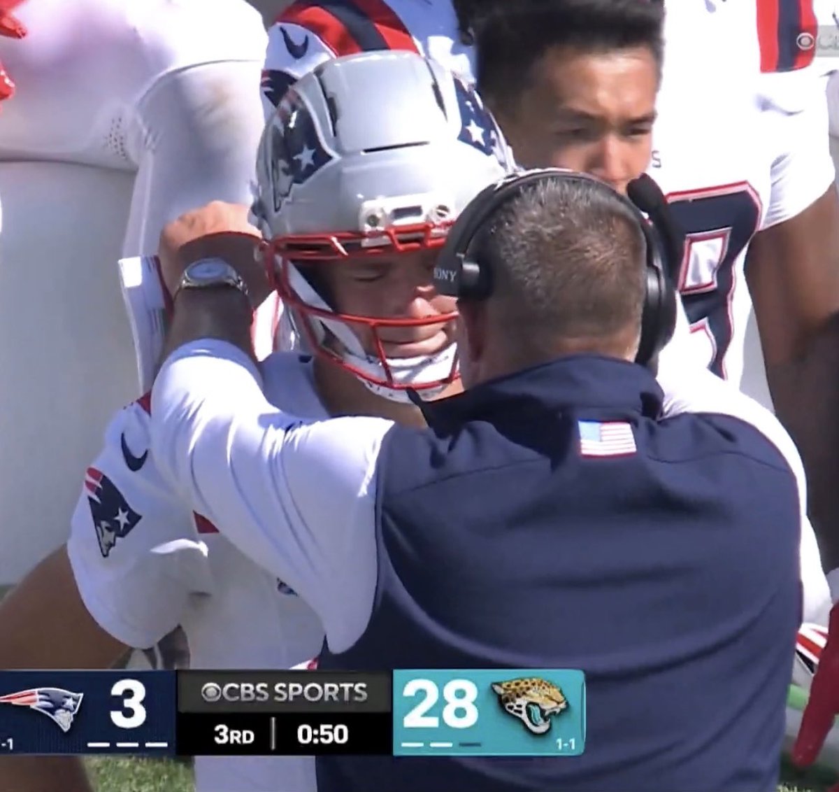 NFLMemes's tweet photo. I know I’ve seen that hug before https://t.co/XhEXZEjIkD