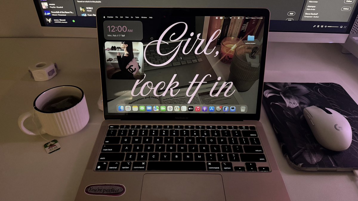 cuzxrvva's tweet photo. time to lock in ! https://t.co/BkEvoFukHb