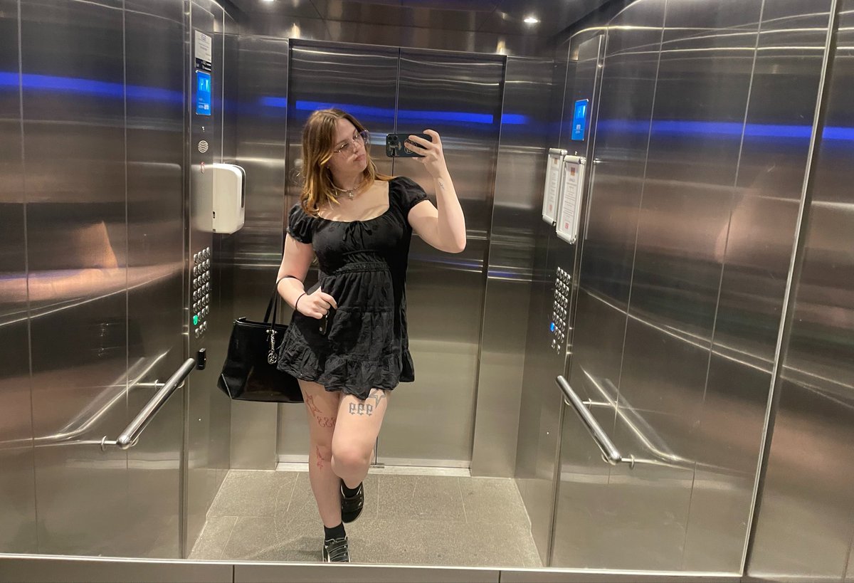 AeliaElty's tweet photo. Feeling ✨str8✨ https://t.co/XLnEuPIdkW