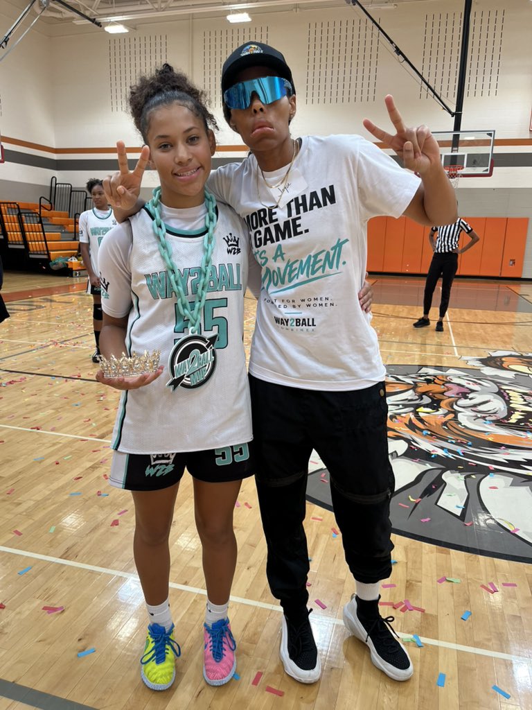 _TheLabATX's tweet photo. #Way2Ball Combine | Camp 🧾‼️

• Camp MVP 🏆
• 1:1 Queen Of The Court CHAMPION 🏆

#FromMichigan2Texas
#TheTAKEOVER🧾 
#WomenEmpowerment #AllWomansCamp #DTX 🔥 https://t.co/jjzRi4YGRE