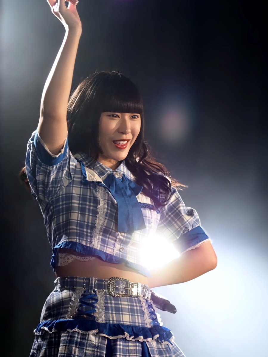 6fjHCLUpd09Py0n's tweet photo. BYBBiT 美月りの
アナフェス北海道 mini vol.130
🌙
光を受けて輝く月✨️
見切れごめんなさい(_ _;)
#BYBBiT #美月りの
#カメコ https://t.co/xT0WsO6MI3