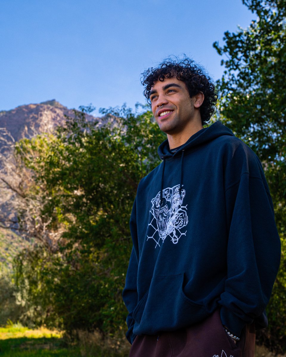 Just taking in the sights 🏔️

@​PaytonTalbott visited the exact mountain that inspired the Paramount+ logo ahead of his fight at #UFC332!

[ OCT 3 | LIVE at 8p