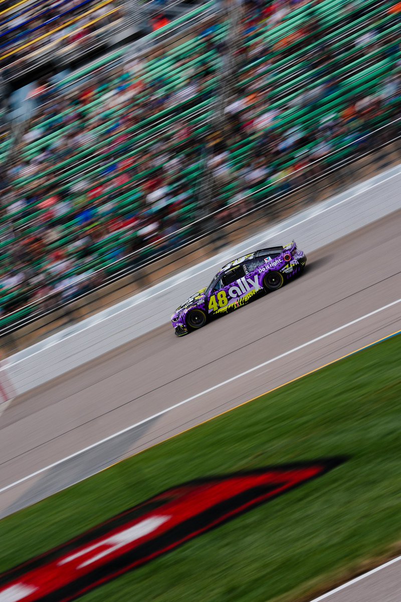 TeamHendrick's tweet photo. 😍 https://t.co/DWMg5iNQ2j