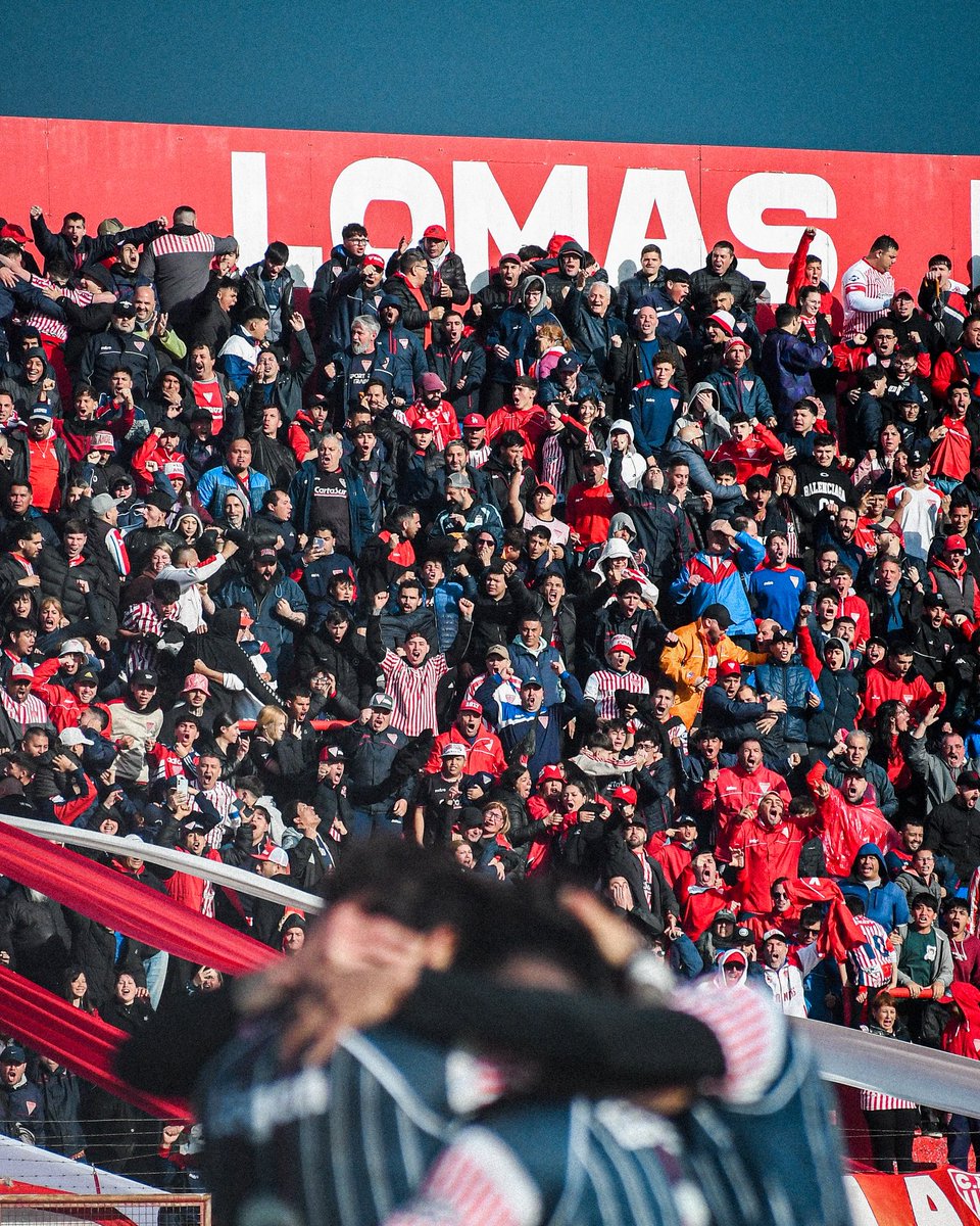 clublosandes's tweet photo. Un triunfo de todos. https://t.co/AEzDcWuvco