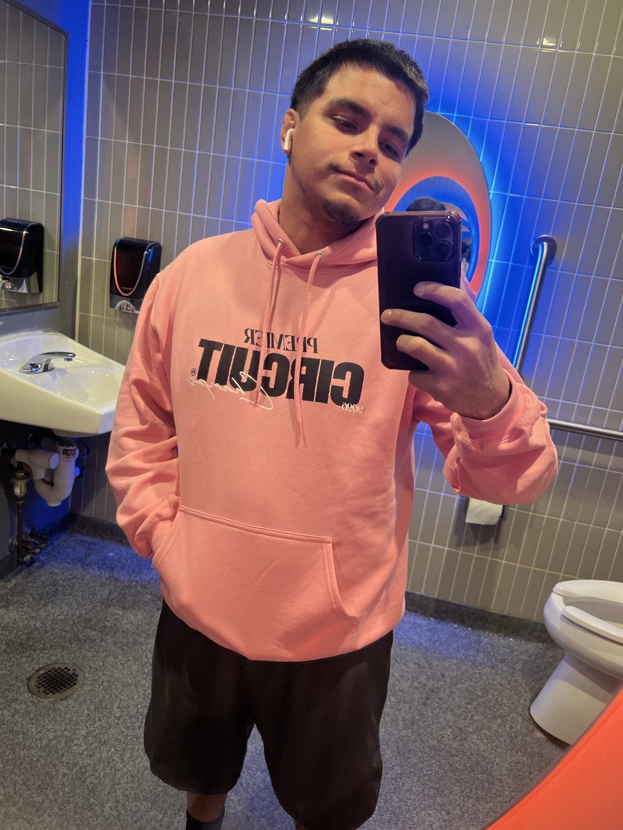 22BoyBlue's tweet photo. Blessed to be able to do this bigger and better coming MW4 💙
shoutout @TPCircuit @_gingeralee https://t.co/KN9Zt8u222