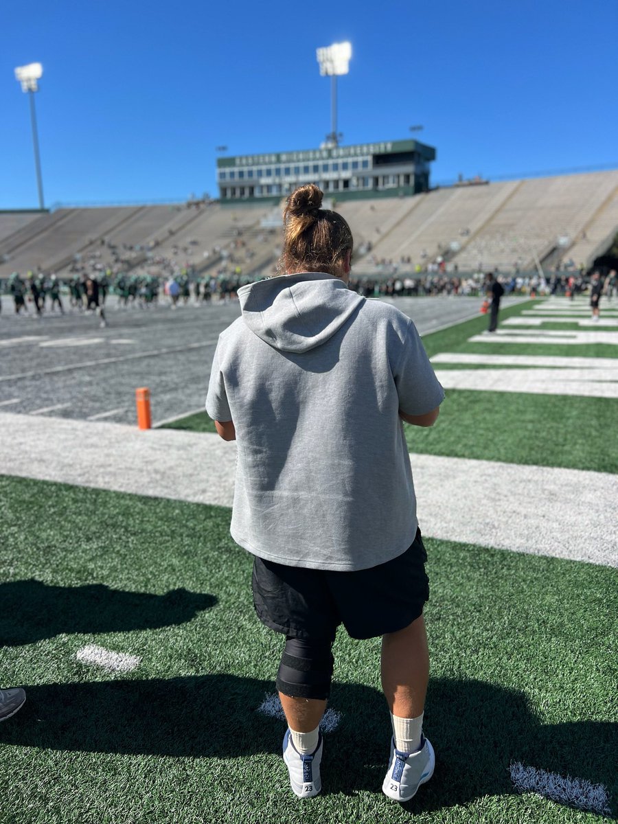 ColtonFerrell66's tweet photo. Had an amazing time at Eastern Michigan University for a gameday Visit yesterday!! #ETOUGH @AlanHensell @TylerThedorff @CoachWiesehan @Coach_Creighton @LippertScouting @PrepRedzoneKY @AllenTrieu @Bryan_Ault @CoachNinoDBE323 @Aspirationsgym https://t.co/cQKWp1W8fH