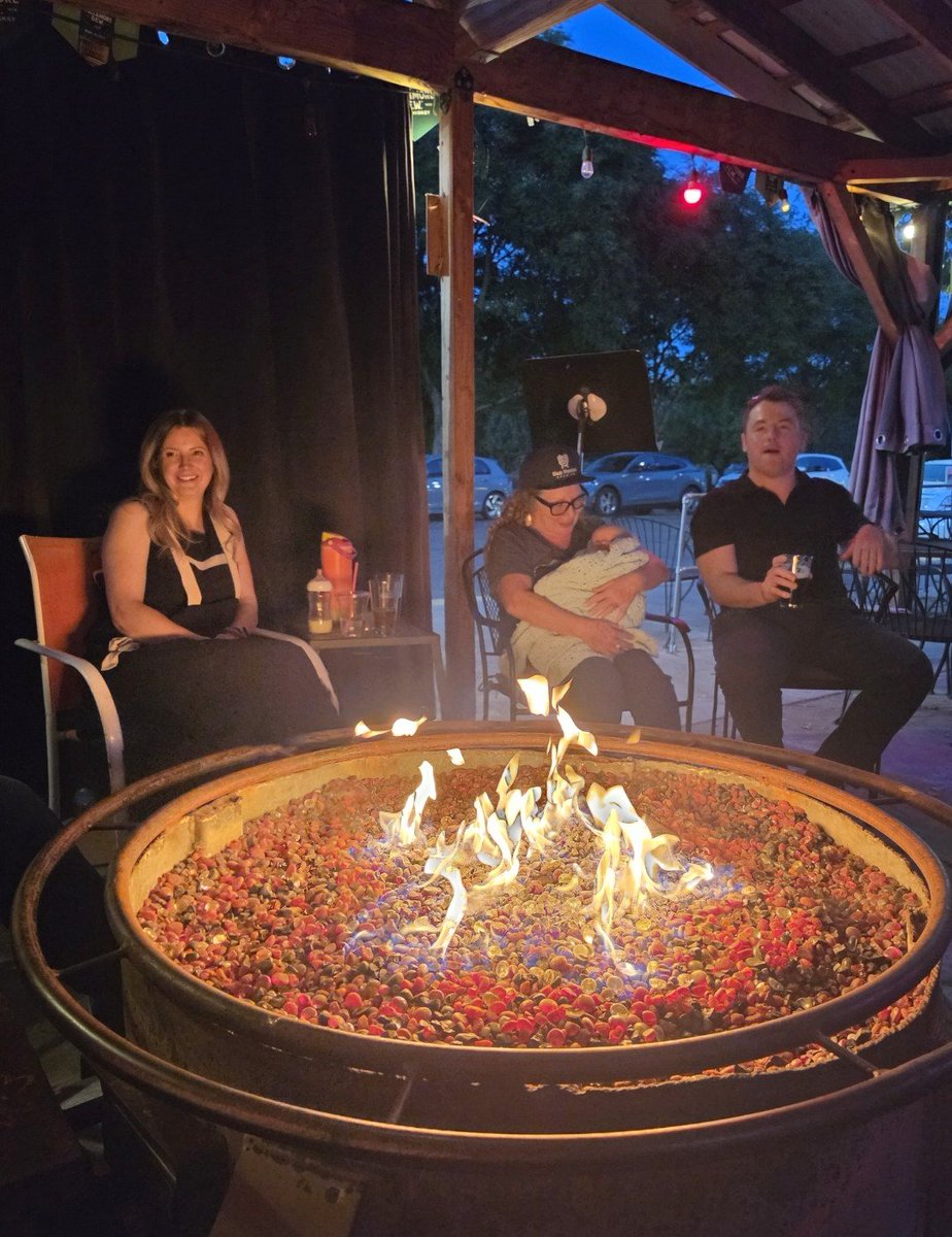 BrewCoffeeTap's tweet photo. 🔥🔥 IT’S OFFICIALLY FIREPIT SEASON! 🔥🔥
Come hang out with us on our beautiful covered patio and stay warm &amp; toasty by the fire! 🍂☕🍺🔥
Want it even cozier? Pull the curtains for extra warmth and a little more privacy!
This is fall at BREW. 🍁 https://t.co/as4cVoJzW4