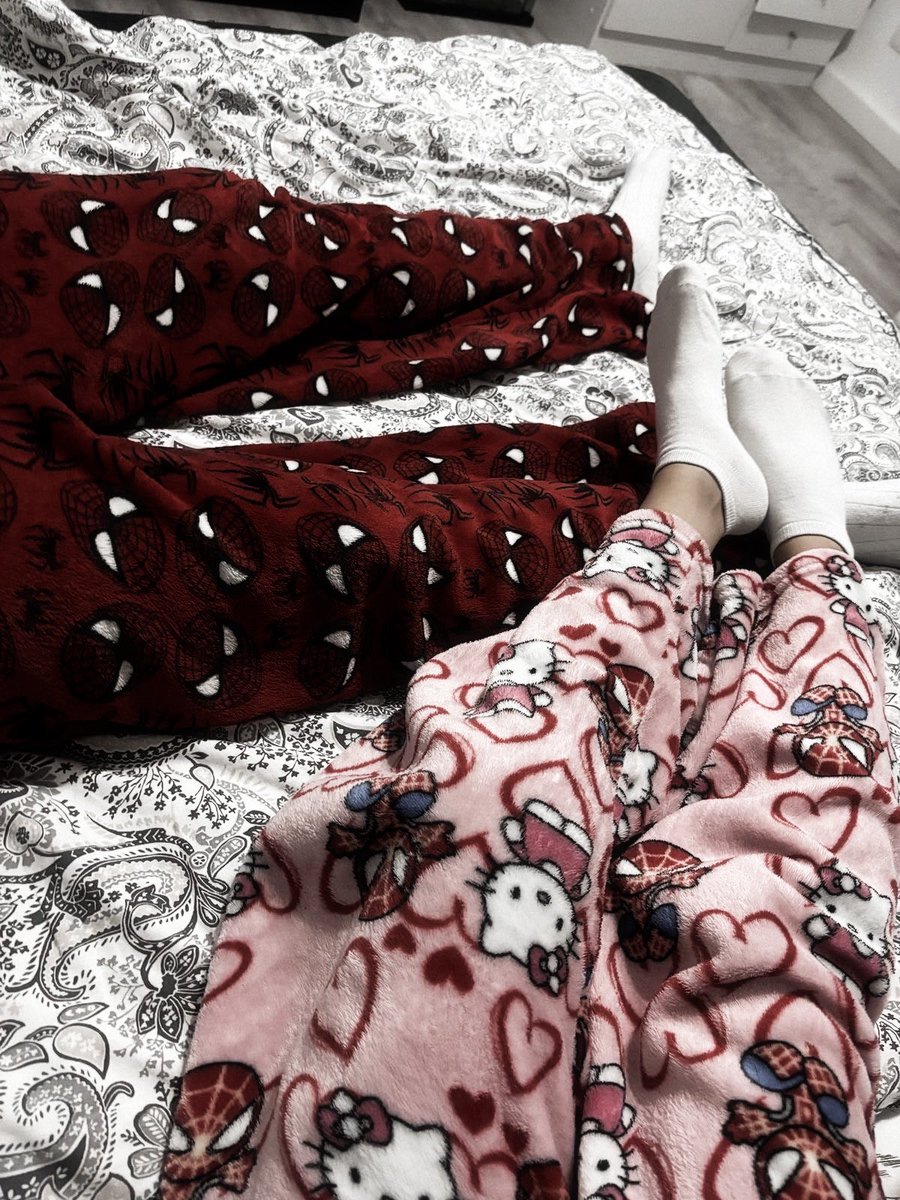spideyjadz's tweet photo. Girls talk time 🩷🩷 https://t.co/gqeXHtco9B