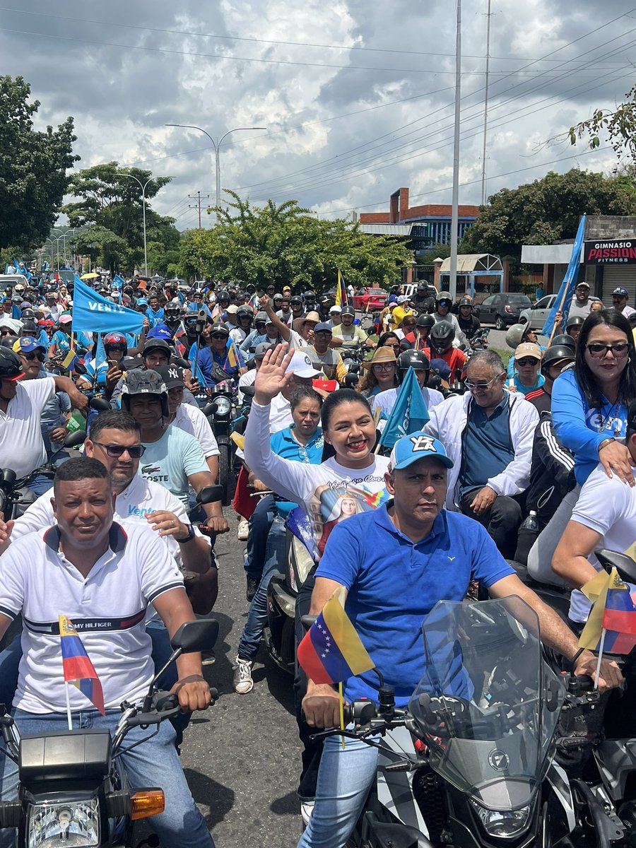 mariaoropeza94's tweet photo. ¡María Corina, Portuguesa te espera! 🇻🇪🩵 https://t.co/2O6xDOg8oG