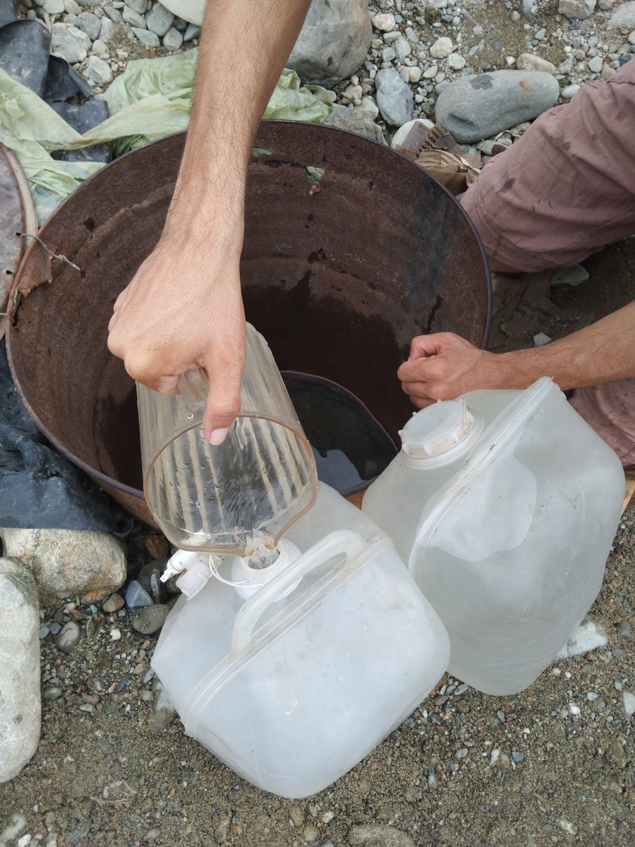 LeonardoPlayita's tweet photo. Por el #BloqueoGenocida #Cruel  #Inhumano,  más 4 mil imienses con déficit de agua. La imagen muestra que  #CubaViveYResiste 
@HodelinMoya 
@yoeaberob1 
@LazaroCast79834 
@AlisAzahares 
@dora_valiente 
@Deguantanamo 
@FuentesOquendo 
@InesMChapman 
@PartidoPCC 
@BrunoRguezP https://t.co/JI1eE0O8yq