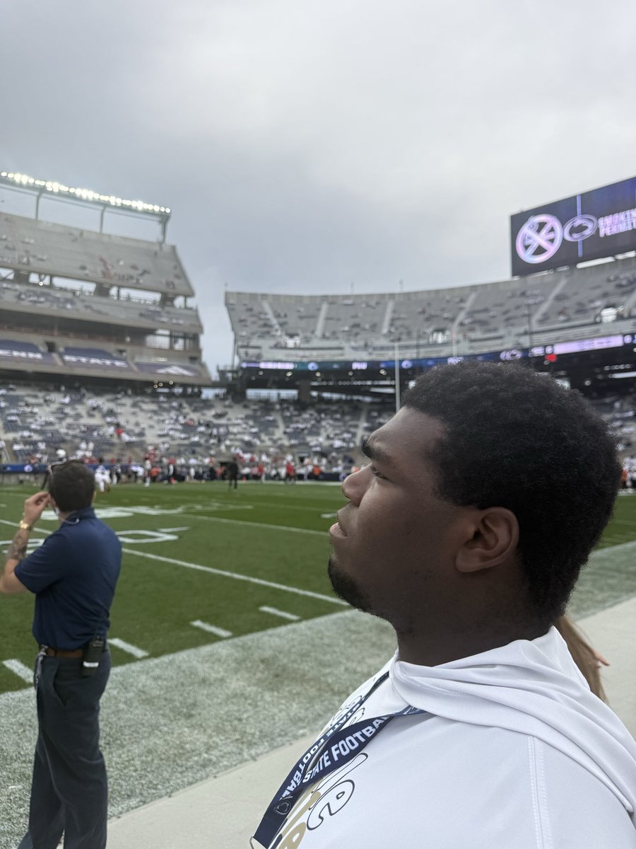 KalebMDavidson's tweet photo. Thanks to @PennStateFball for the visit. Enjoyed the game and connecting with the coaches. 
@MalloeMalloe 
@dantonlynn 
@StevenG511 @TrentSlattenow https://t.co/N0JixlQSx5