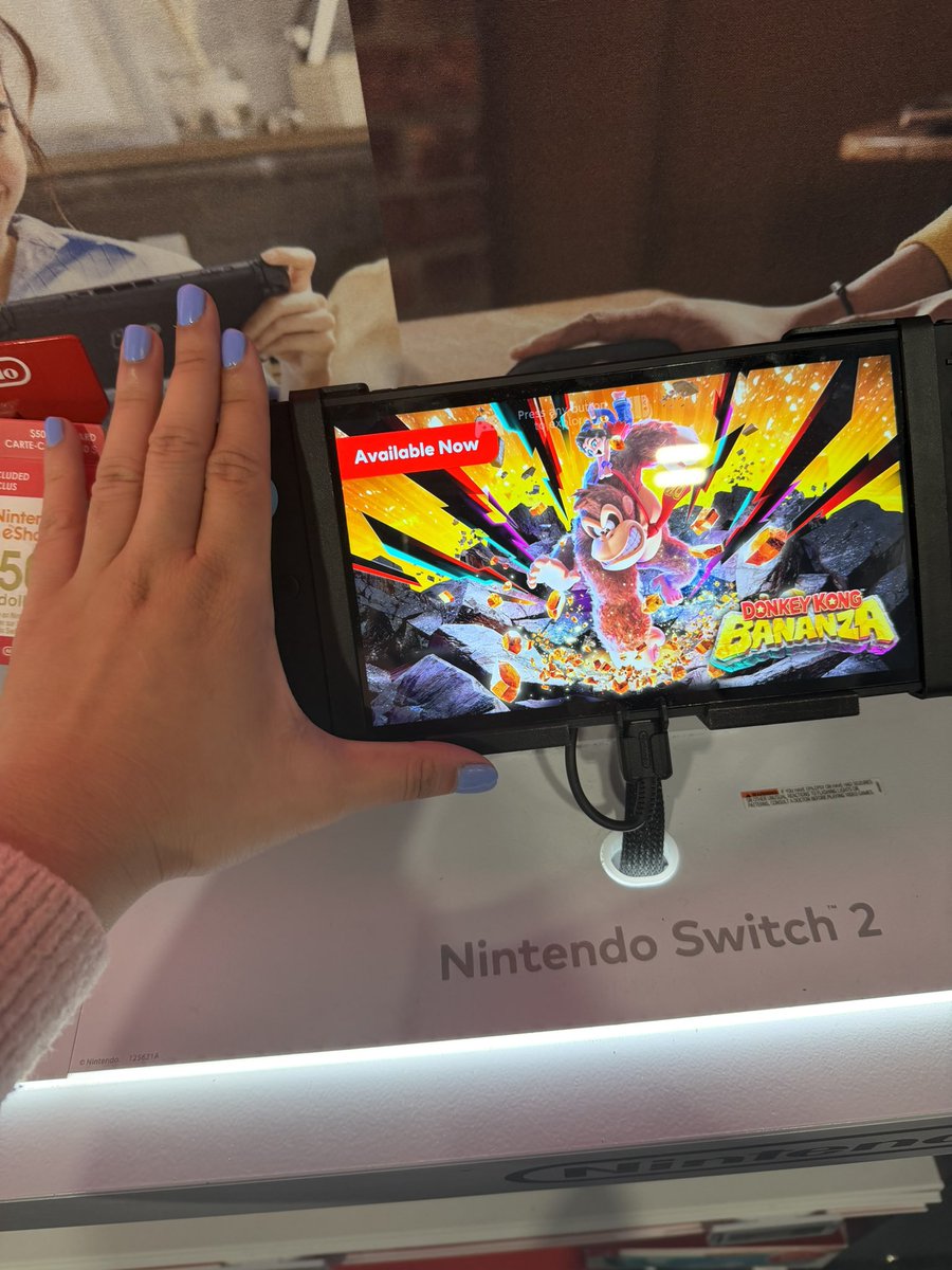 cuteafinder's tweet photo. I didnt realize the switch 2 was this massive bruh i alr get mad having to try and shove my switch into my purse https://t.co/Ihe0aB1xLO
