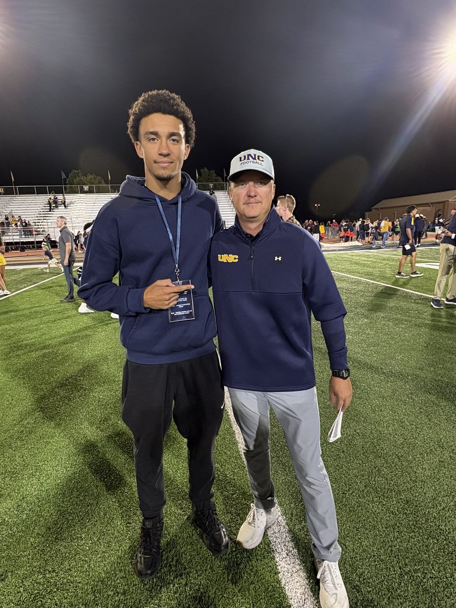 JayAnthonyGreen's tweet photo. Had a great time this past weekend at the @UNC_BearsFB game day! They had a great win vs Utah Tech and it was great meeting all the Coaches!
@EaglecrestFB 
@FBCoachGerman 
@CoachDietrick 
@UNCLamb 
@CoachJdubb12 
@JackGrauberger 
@1_JRT_1 https://t.co/hnUwTCU1IV