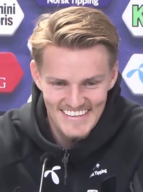 theMadridZone's tweet photo. 🗣️ Martin Ødegaard: “Cristiano Ronaldo is someone I consider a role model in every way.

He was incredibly kind to me and helped me a lot at Real Madrid.

It was amazing to be around him and play with him and be close to him.

It’s something that I’ll remember and carry with me for life.”