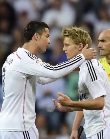 theMadridZone's tweet photo. 🗣️ Martin Ødegaard: “Cristiano Ronaldo is someone I consider a role model in every way.

He was incredibly kind to me and helped me a lot at Real Madrid.

It was amazing to be around him and play with him and be close to him.

It’s something that I’ll remember and carry with me for life.”