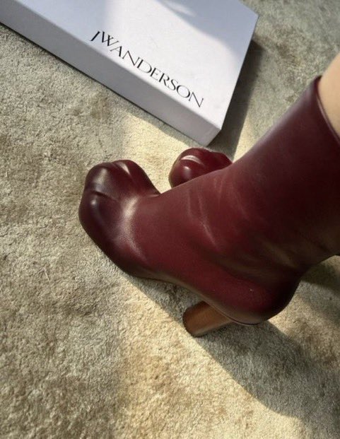 eefe_anna's tweet photo. Everyone I blackmailed either got put on my site or their parents got their pictures soo do you really still think you can afford to get balckmailed by me?

#findom #blackmail #exposure #nsfwtwt #techdom #hypno #gamedom #bnwo #clickslut https://t.co/dOFKBJ2E7y