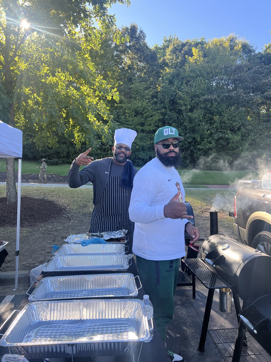 CoachTReed's tweet photo. We had a great time hosting our tailgate and supporting our football team. There was a lot of energy and Charlotte Pride in the atmosphere! #GoNiners https://t.co/grI84FzqsD
