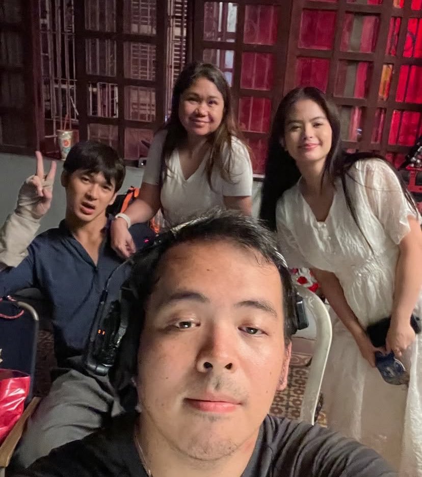 wwilbross's tweet photo. #peemakph behind the scenes 🎬 wdym ilang weeks nalang sobrang lapit na SOBRANG NAKAKAEXCITE NAAAAA https://t.co/glkjKIgfKz