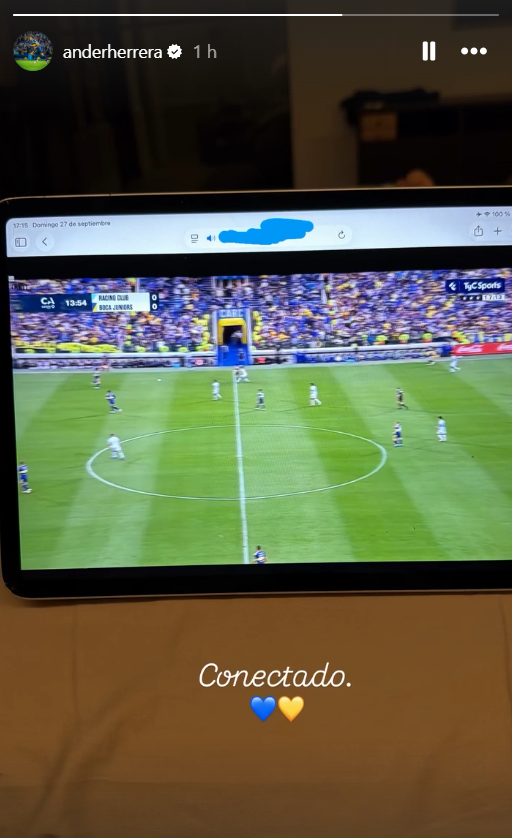 la12tuittera's tweet photo. 📸Mientras el #ExBoca Ander Herrera mira el encuentro desde España. https://t.co/LqdFi4Eot7