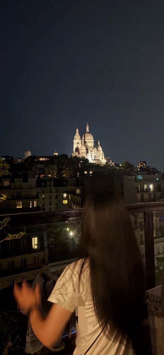 USHIDRUM's tweet photo. @hiro_guitar sama fingers somehow became the shape of Basilique du Sacré-Cœur de Montmartre. 本人ご承認済み💔 https://t.co/BEA9XGhVuV