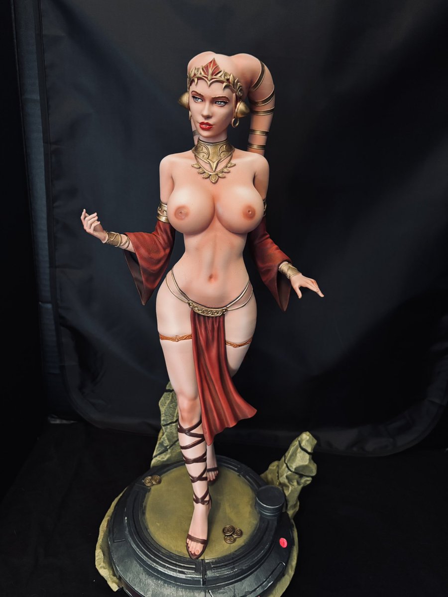 ArtiStiKnstuff's tweet photo. Twilekk Hostess - sculpted by raam.3d from leandro_abe, the figure and parts of the base are resin, the main part of the base is PLA, and it was painted with various acrylics. Parts of the base glow under UV light.
#starwars #3dprinted #handpainted #pinup https://t.co/tkE1DGt3Jd