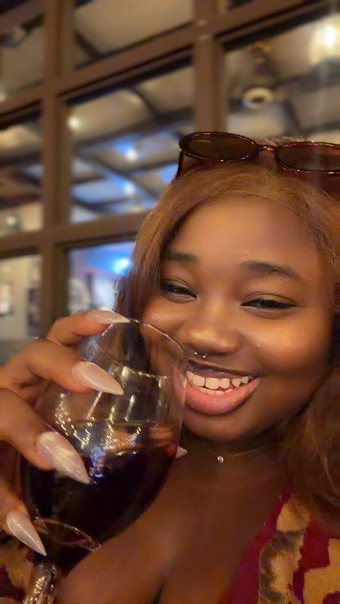 Amy_rights's tweet photo. Been out since 8pm with the girls and I’m having the best time 🥹 https://t.co/u4rZuVz2T4