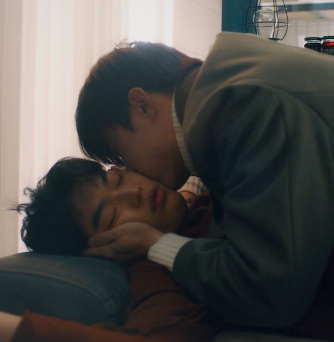 newjoonies's tweet photo. #shse sieun coming back home from work, seeing suho still sleepy, giving him a big fat peck (ﾉ´ з `)ノ https://t.co/2tdxCUCmUi