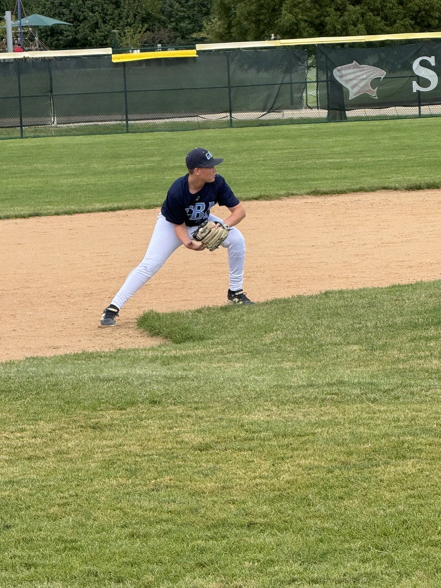 TrishaGrantham5's tweet photo. Perfect day for a Sunday Scrimmage⚾️🧢
Keep grinding Ashton👏🏻💪
#18 #multisportathlete #GBA #3rd #shortstop #rightfield @ag_stl @RAGranthamIV_2 @StChasCC https://t.co/U0DxxQXEj8