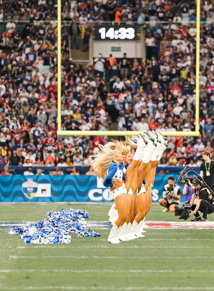 maracana's tweet photo. As @DCCheerleaders deram um show no Maraca! 🤩🤠

📷 Daniel Brasil / Maracanã
📷 Luiz França / MaracaTV https://t.co/4b6lCQ5qfy