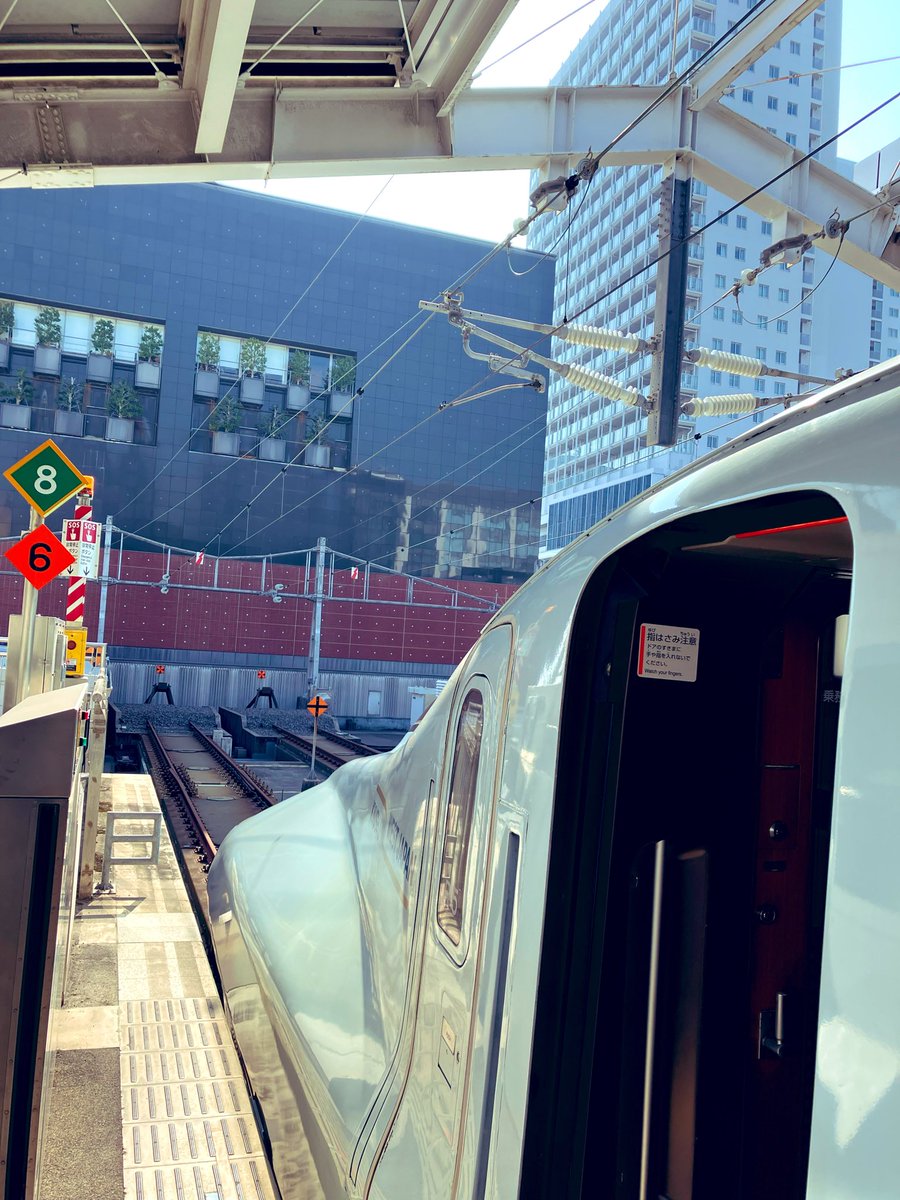 fawnisland's tweet photo. 🔁終わり始まり

9月が終わり
10月が始まる

新幹線発着駅
到着そして出発
#鹿児島中央駅

今週も元気にスタート🚅
#新幹線

⚠️インフルエンザ
出張、旅行、携行品
#コーブライト

#鹿児島中央駅ライフ https://t.co/m06fMQYDjF