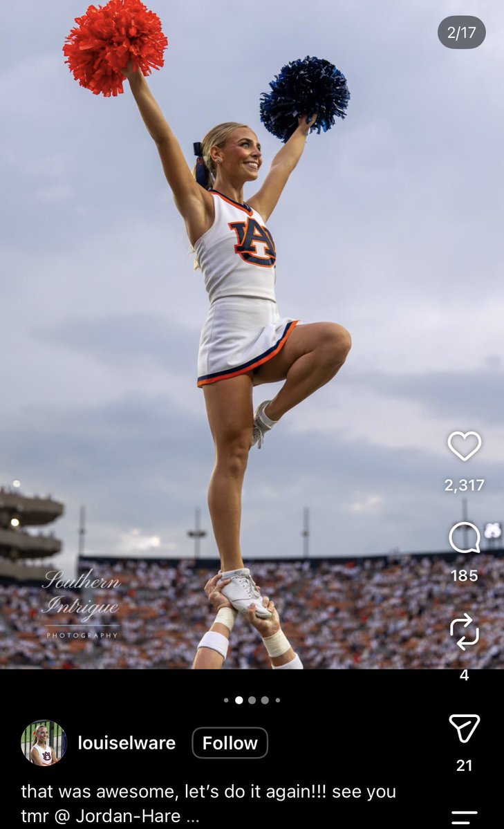 girlsniper18's tweet photo. Lift her a little higher. #letmesee https://t.co/a3a20kMRt8
